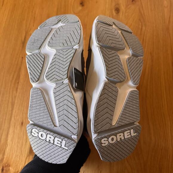 NWT Sorel Women's Kinetic Rngd Caribou Boot in "Quarry, Sea Salt" Gray Size 7.5 - Picture 13 of 15